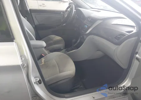 2017 Hyundai Accent Value Edition z USA, uszkodzony, nr VIN KMHCT4AE3HU343309